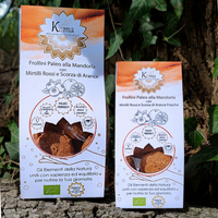 FROLLINI PALEO DI FARINA DI MANDORLA CON MIRTILLI ROSSI E SCORZA DI ARANCE FRESCHE